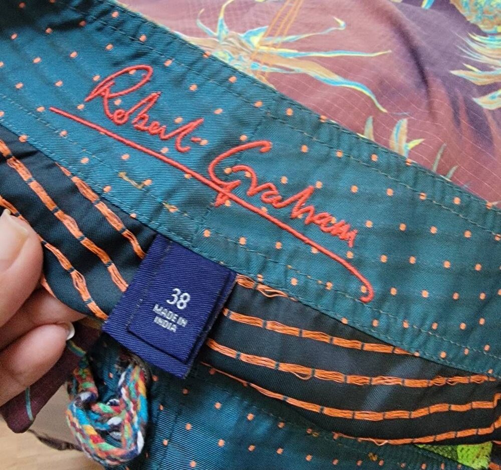 Robert Graham Fun In The Sun Strunk L 9" - Picture 3 of 7